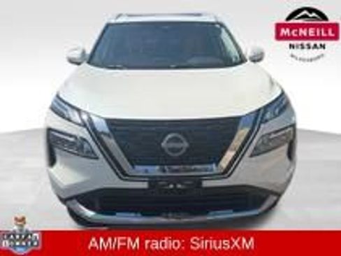 Used 2023 Nissan Rogue Platinum AWD/4WD image 2