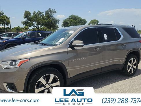 Used 2018 Chevrolet Traverse LT FWD image 1