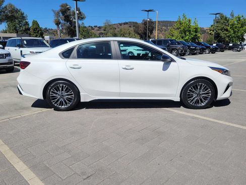 Used 2023 Kia Forte GT-Line FWD image 4