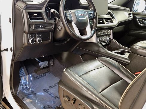 Used 2021 GMC Yukon SLT w/ SLT Premium Package image 45