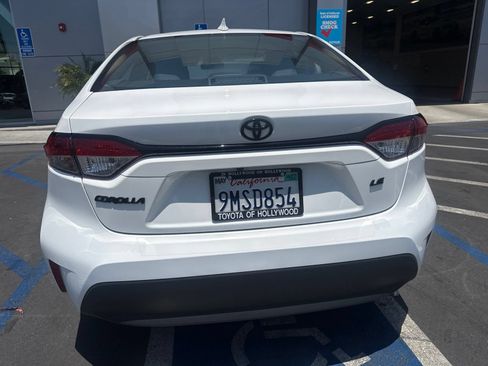 Used 2024 Toyota Corolla LE FWD image 5