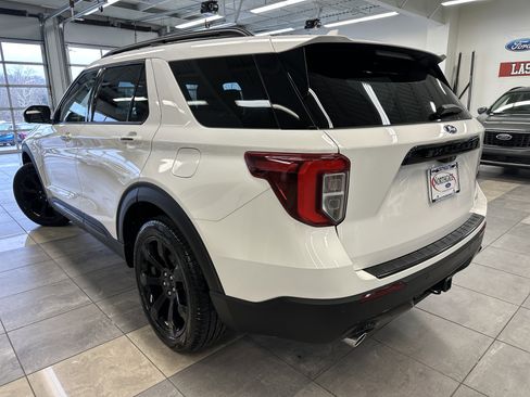 Certified 2023 Ford Explorer ST-Line w/ Class IV Trailer Tow Package image 17