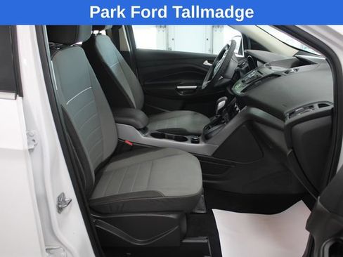 Used 2015 Ford Escape SE FWD image 23