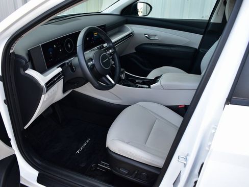 Used 2025 Hyundai Tucson SEL image 16