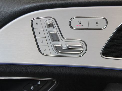 Used 2024 Mercedes-Benz GLE 450e 4MATIC image 21