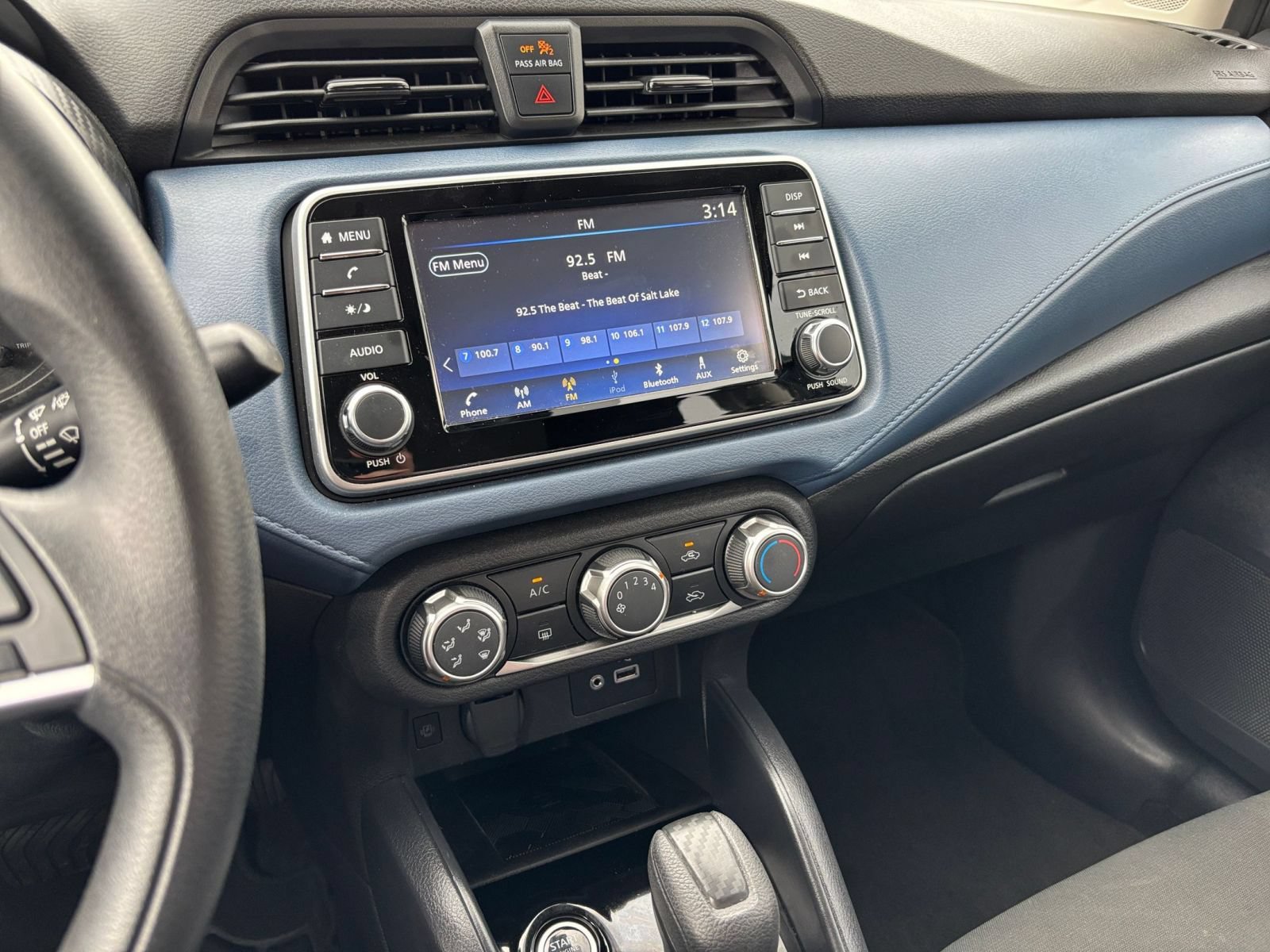 Used 2025 Nissan Versa SV FWD image 16