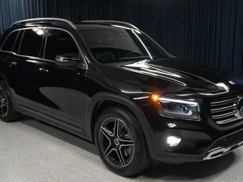 New 2026 Mercedes-Benz GLB 250 image 3