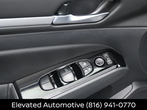 Certified 2025 Nissan Altima 2.5 SL FWD image 17