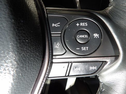 Used 2023 Toyota Camry SE FWD image 22