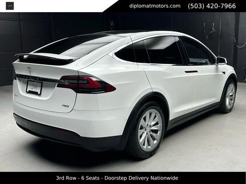 Used 2018 Tesla Model X 75D image 7