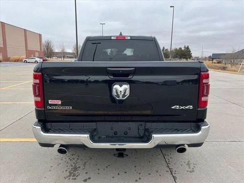 Used 2024 RAM 1500 Laramie AWD/4WD image 7