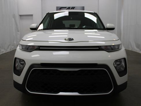 Used 2021 Kia Soul S image 2