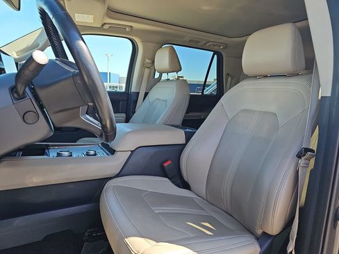 Used 2024 Ford Expedition Max Limited AWD/4WD image 15