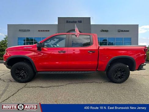 Used 2022 Chevrolet Silverado 1500 ZR2 w/ Technology Package AWD/4WD image 6