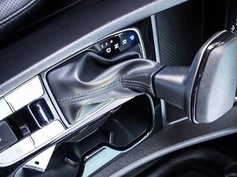 Used 2025 Hyundai Santa Cruz SEL image 15