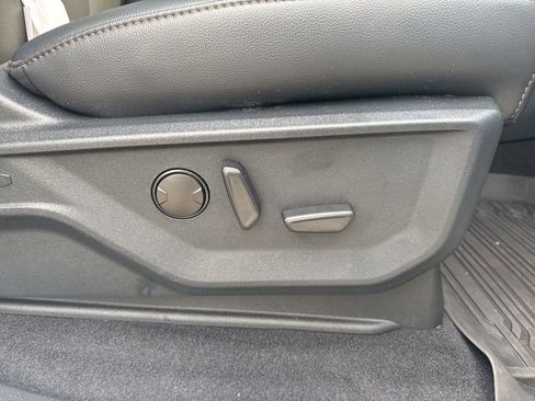 New 2025 Ford F150 Lariat w/ Equipment Group 501A Mid image 38