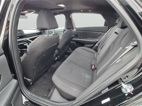 Used 2026 Hyundai Elantra SEL Sport Premium image 17