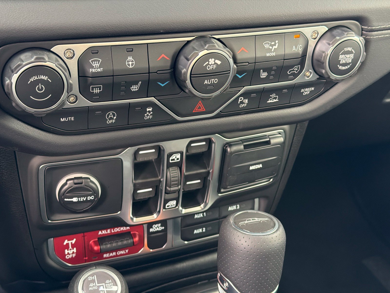 New 2026 Jeep Gladiator Mojave AWD/4WD image 24
