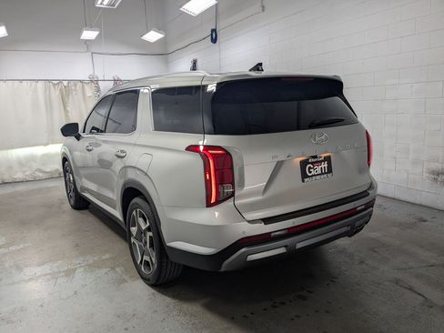 Used 2025 Hyundai Palisade Limited AWD/4WD image 9
