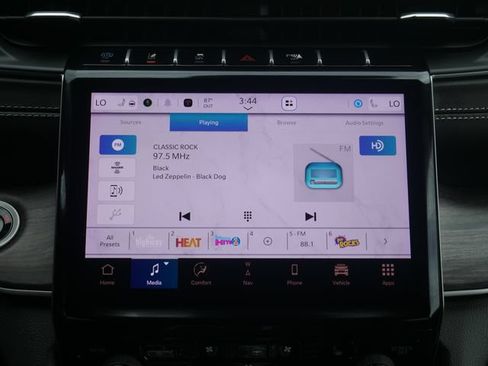 Used 2025 Jeep Grand Cherokee Limited 4xe w/ Luxury Tech Group II AWD/4WD image 21