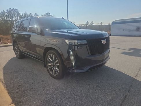 Used 2022 Cadillac Escalade Sport Platinum image 2