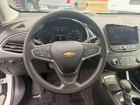 Used 2024 Chevrolet Malibu LT FWD image 24