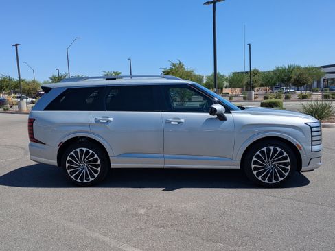 Used 2026 Hyundai Palisade Calligraphy AWD/4WD image 6