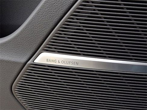 New 2026 Audi SQ7 Premium Plus image 18