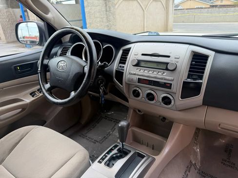 Used 2006 Toyota Tacoma PreRunner RWD image 19