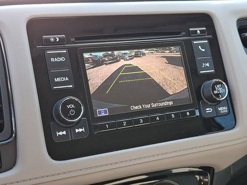 Used 2019 Honda HR-V LX image 16