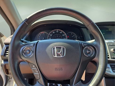 Used 2015 Honda Accord Sport image 17