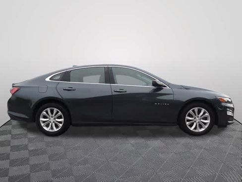 Used 2019 Chevrolet Malibu LT w/ Leather Package FWD image 4