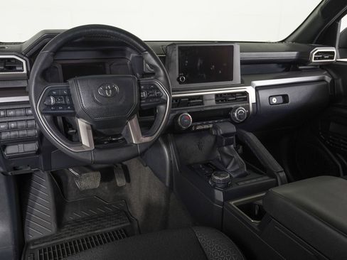 Used 2026 Toyota 4Runner SR5 AWD/4WD image 14