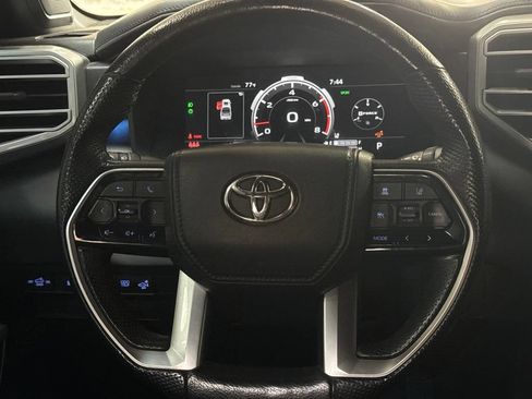 Used 2022 Toyota Tundra Platinum AWD/4WD image 15