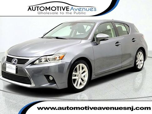 Used 2016 Lexus CT 200h w/ Seat Comfort Package FWD image 1