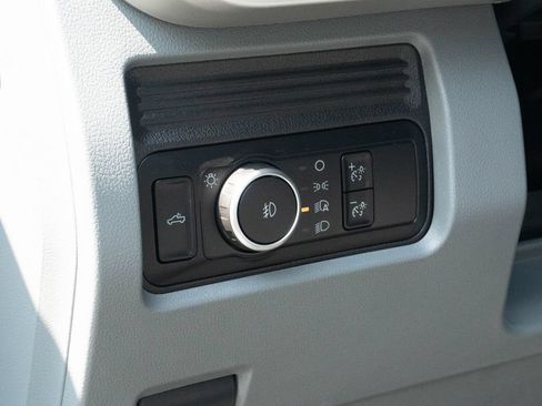 Used 2026 Ford F250 XL w/ XL Chrome Package RWD image 19