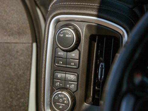 Used 2021 Chevrolet Silverado 3500 High Country w/ Z71 Off-Road Package image 16