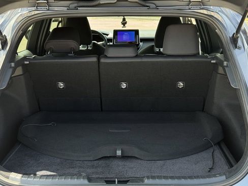 Used 2025 Toyota Corolla SE image 28