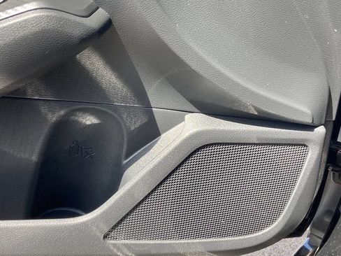Used 2025 Nissan Altima 2.5 SV FWD image 19