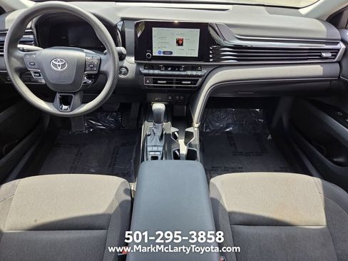 Used 2025 Toyota Camry LE FWD image 12