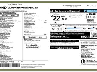 Certified 2022 Jeep Grand Cherokee Laredo w/ Luxury Tech Group I AWD/4WD video 3