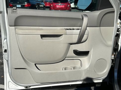 Used 2010 GMC Sierra 1500 W/T image 13