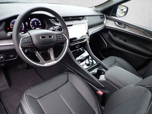 New 2027 Jeep Grand Cherokee Limited AWD/4WD image 12