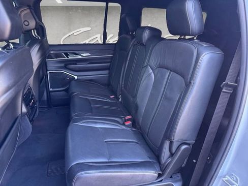 Used 2022 Jeep Wagoneer Series III image 27