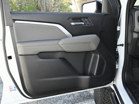 New 2026 Chevrolet Colorado ZR2 w/ ZR2 Bison Edition image 46