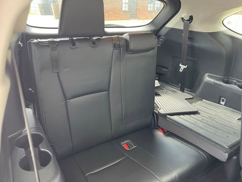 Used 2022 Toyota Highlander Platinum image 5