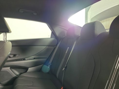 New 2025 Hyundai Elantra SEL w/ Cargo Package image 31