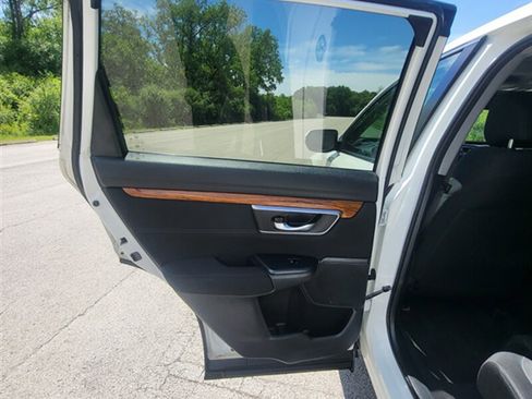 Used 2017 Honda CR-V EX image 27