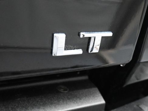 Used 2024 Chevrolet Colorado LT w/ LT Convenience Package III AWD/4WD image 27