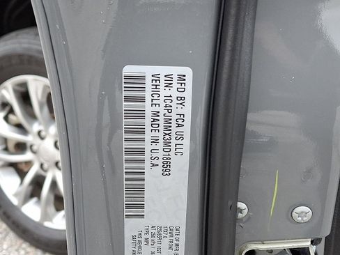 Used 2021 Jeep Cherokee Latitude Lux w/ Comfort/Convenience Group image 25